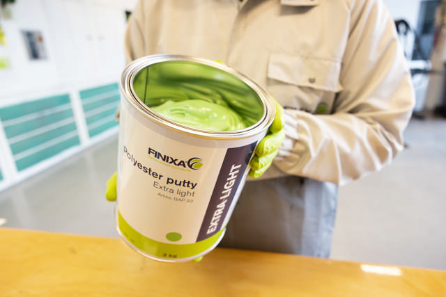 GAP 33 - Polyester putty 3kg + hardener - extra light