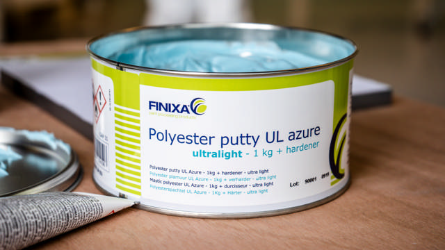 GAP 31 - Masilla de poliéster UL Azure 1kg +catalizador