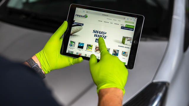 GLG 08 - Super grip nitrile disposable gloves lime green - M 50p.